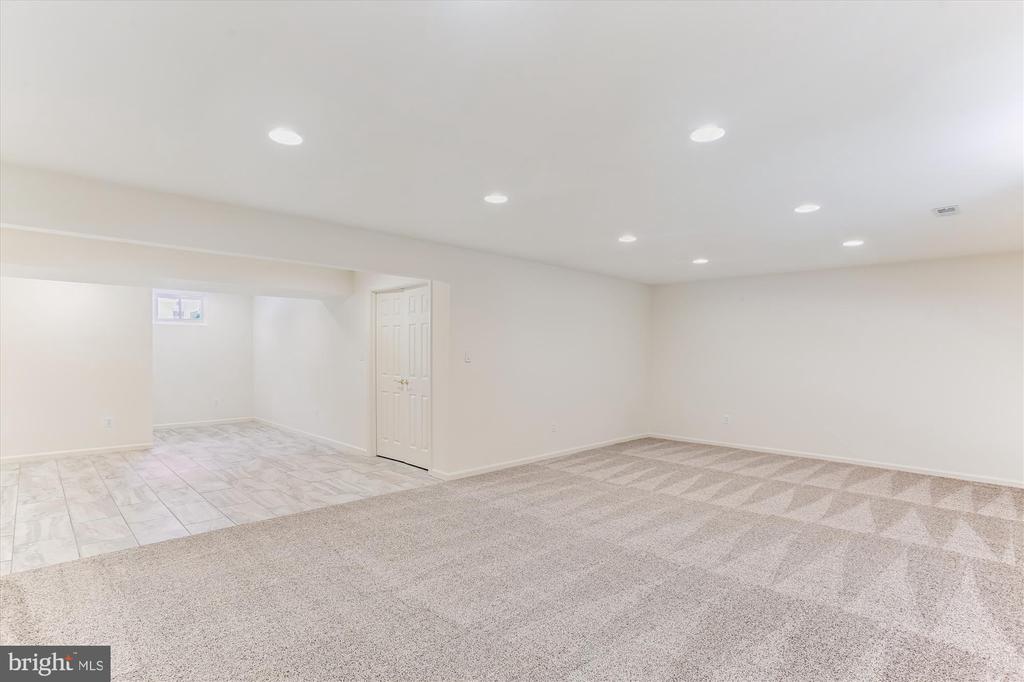403 Kent Oaks Way