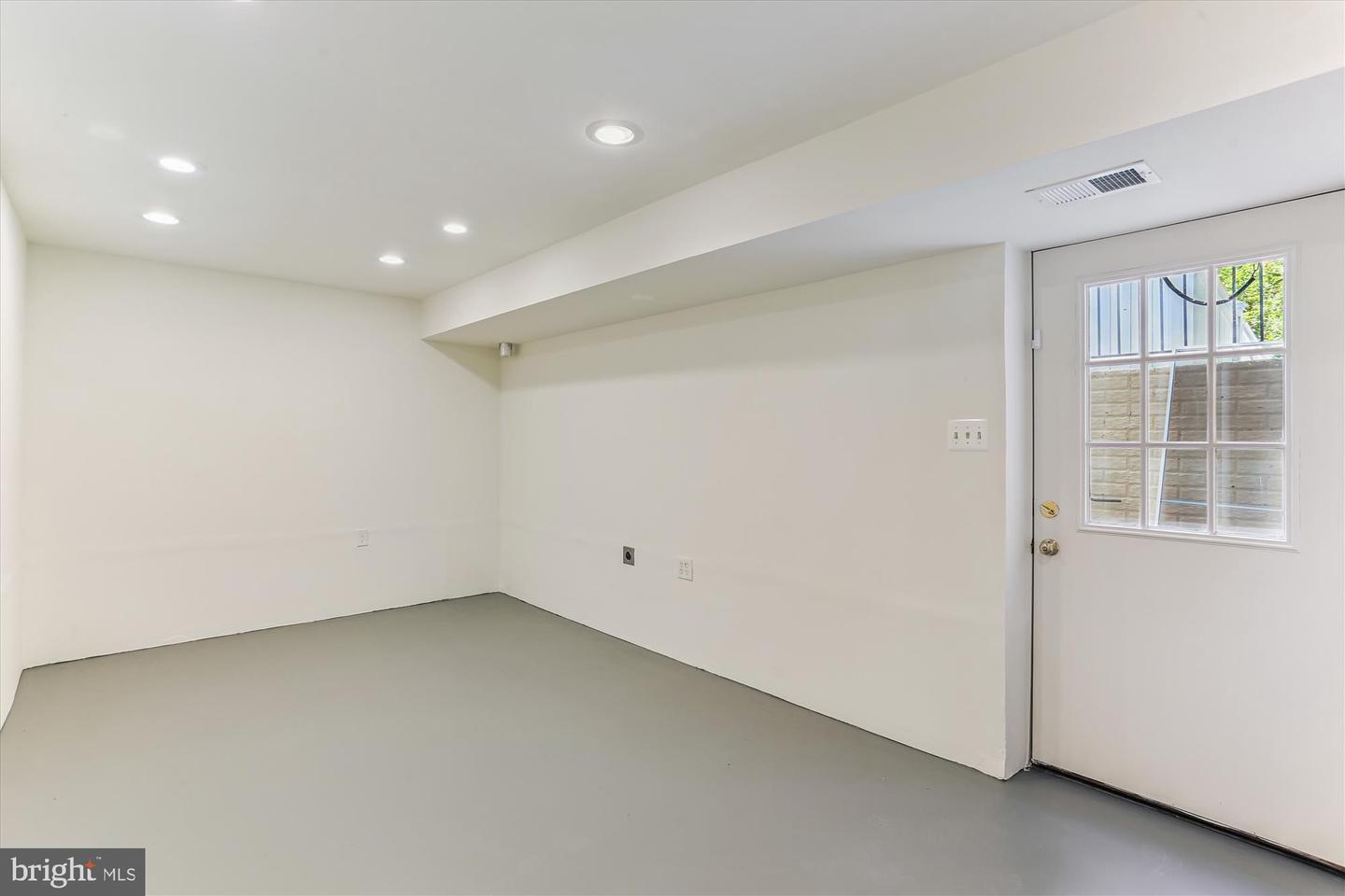 403 Kent Oaks Way