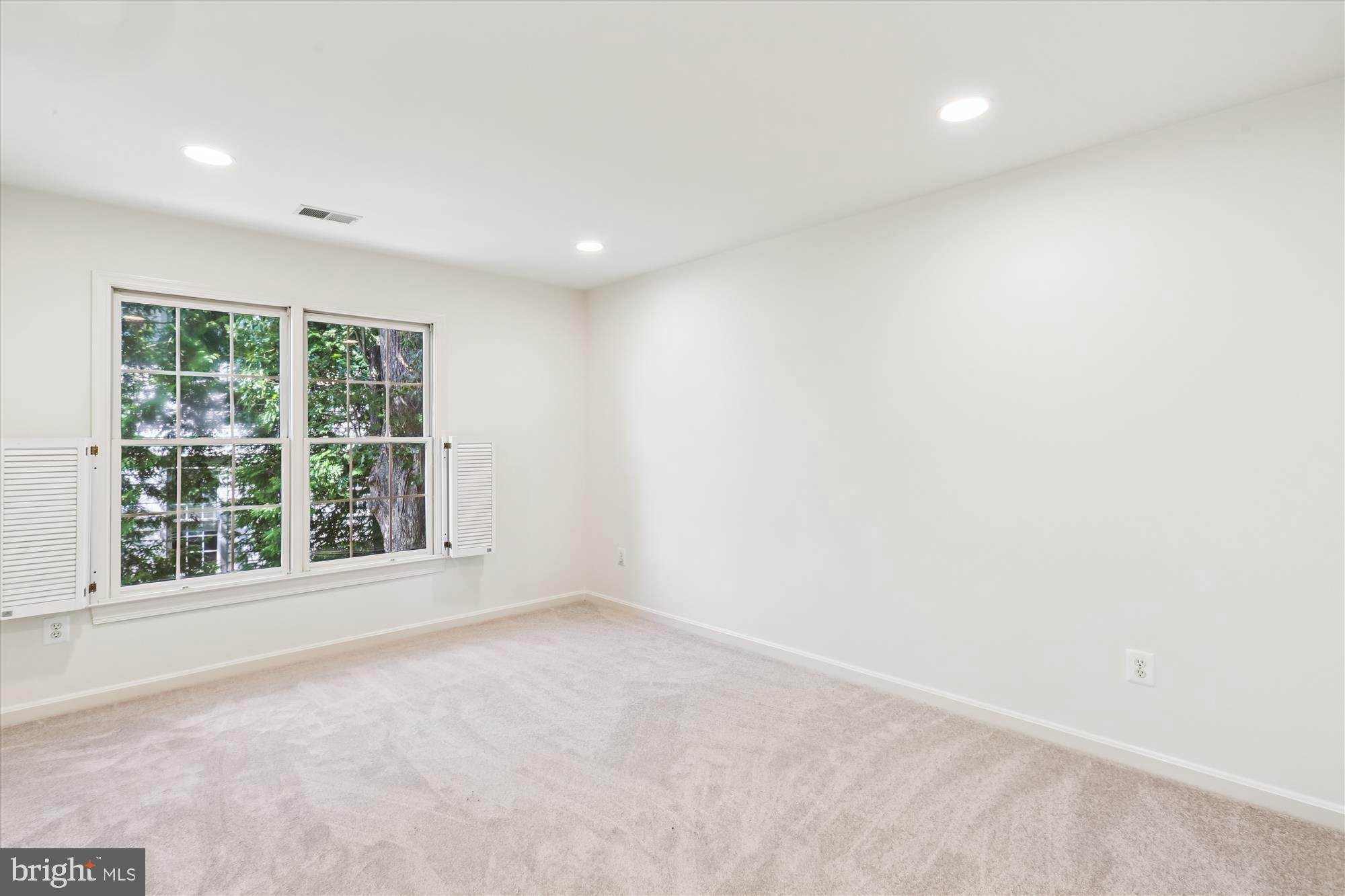 403 Kent Oaks Way