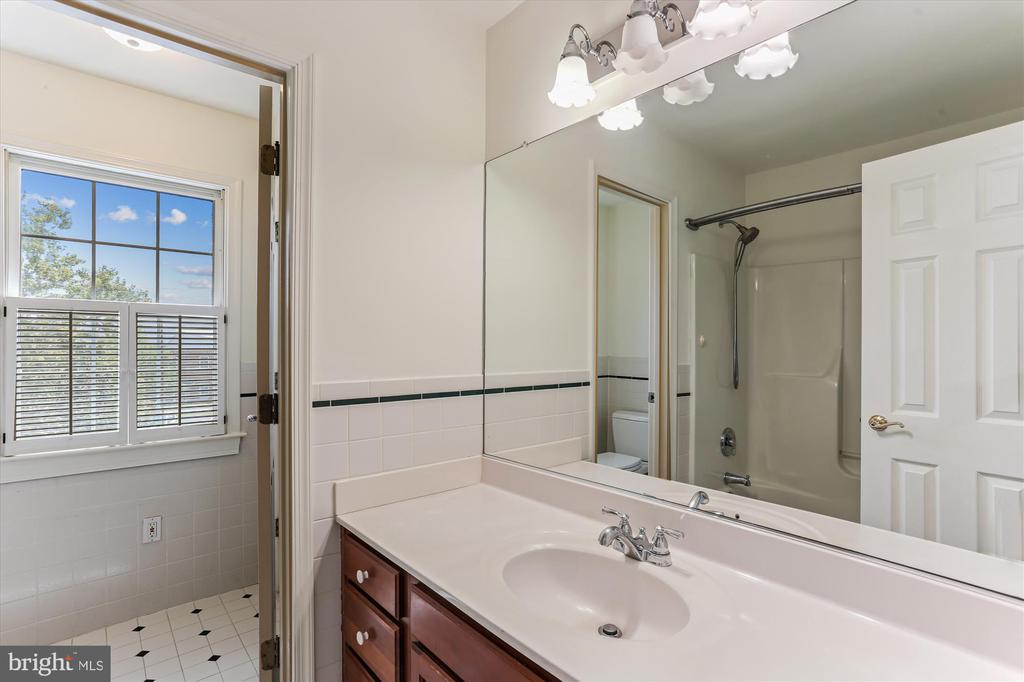 403 Kent Oaks Way