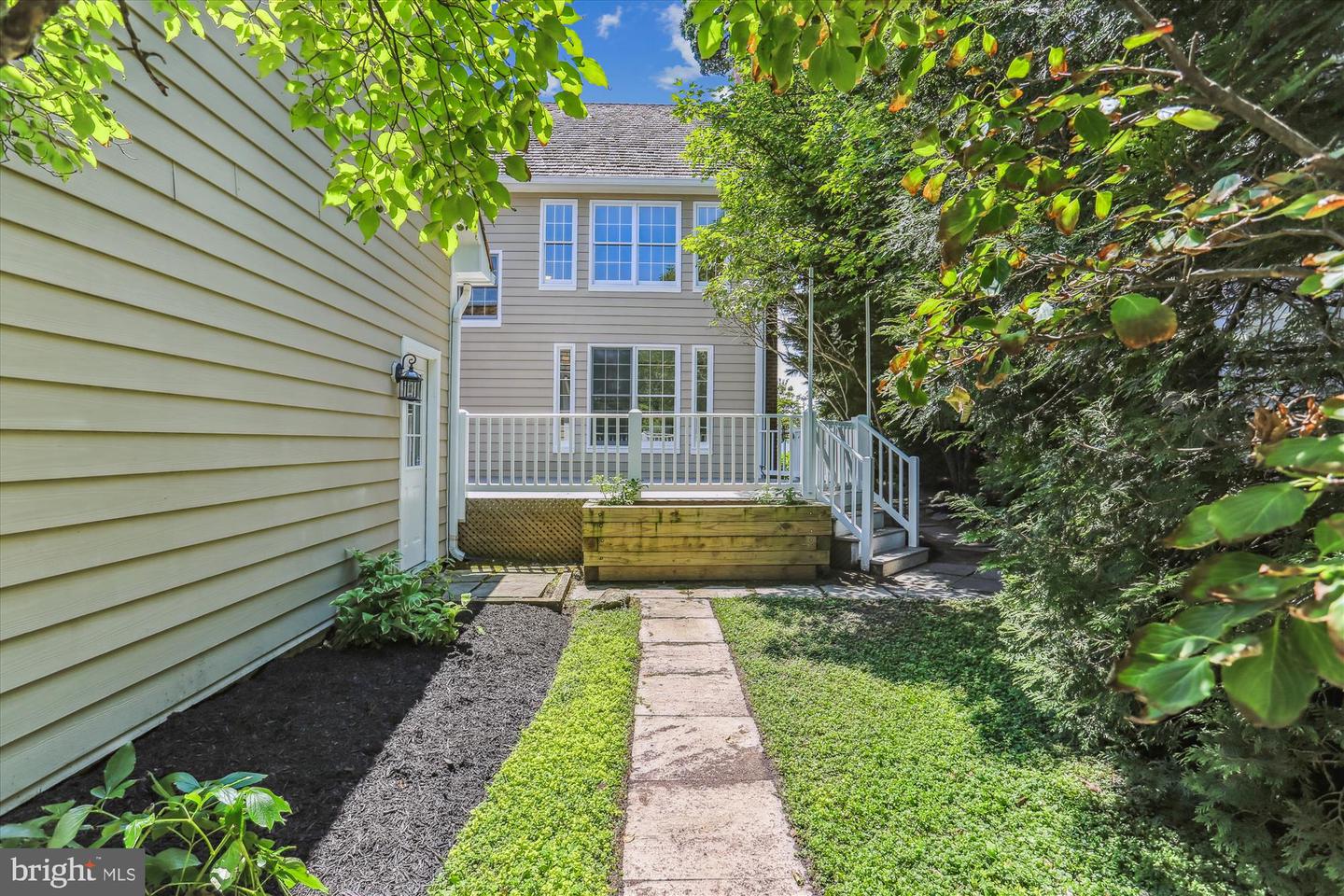 403 Kent Oaks Way