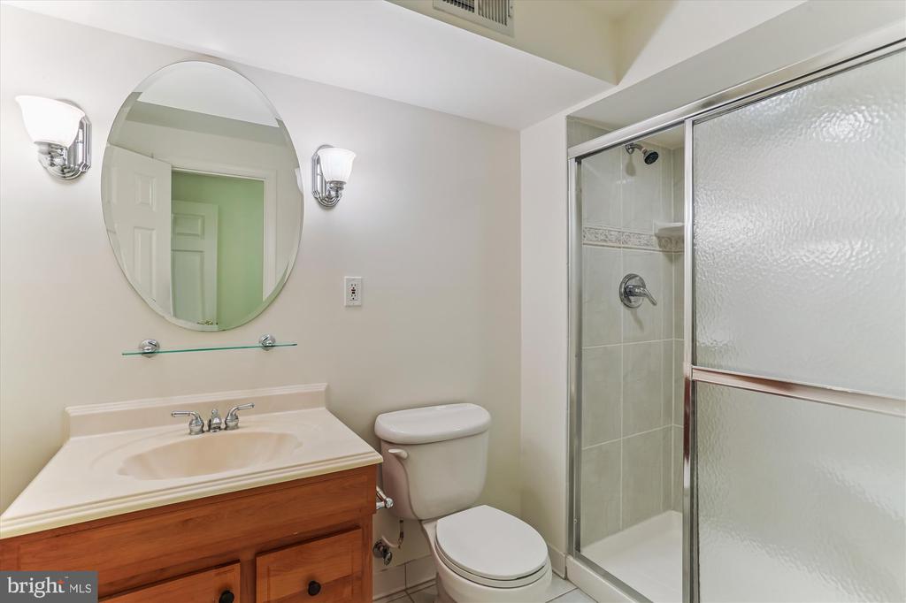 403 Kent Oaks Way