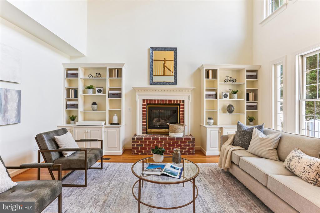 403 Kent Oaks Way