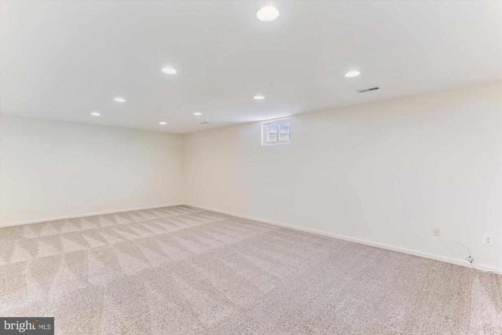 403 Kent Oaks Way