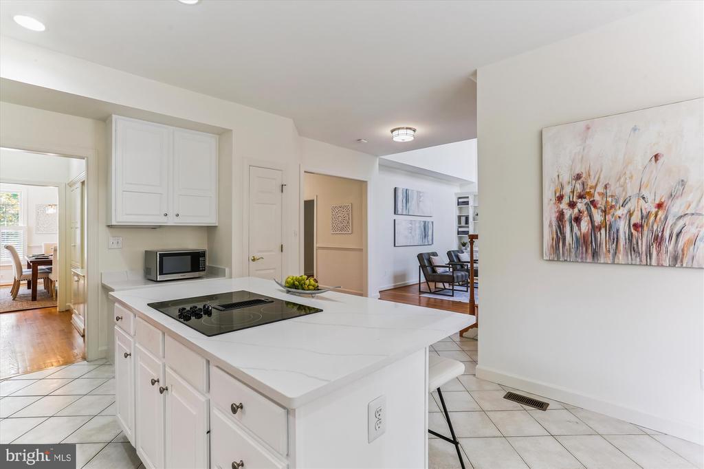 403 Kent Oaks Way