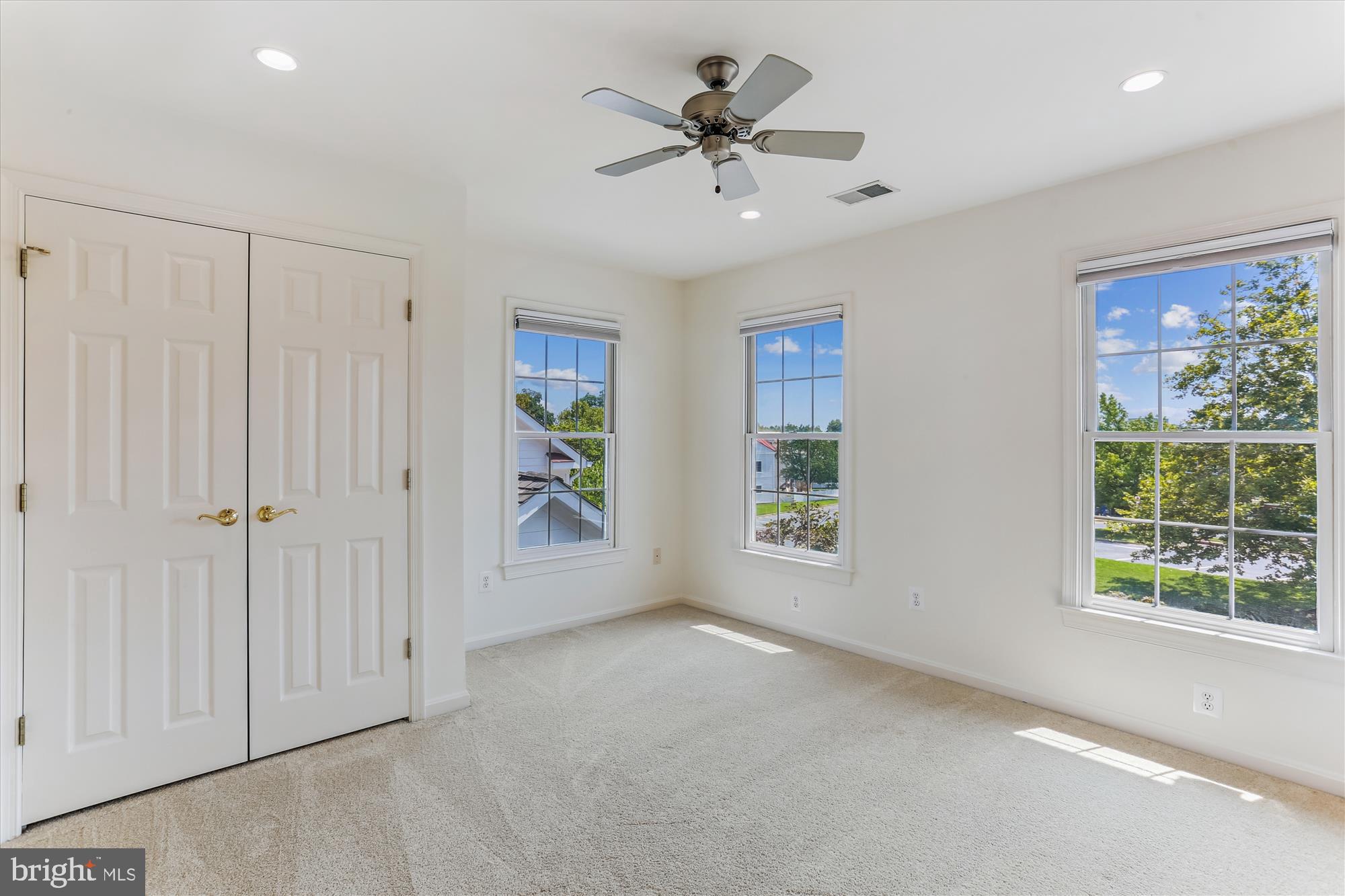 403 Kent Oaks Way