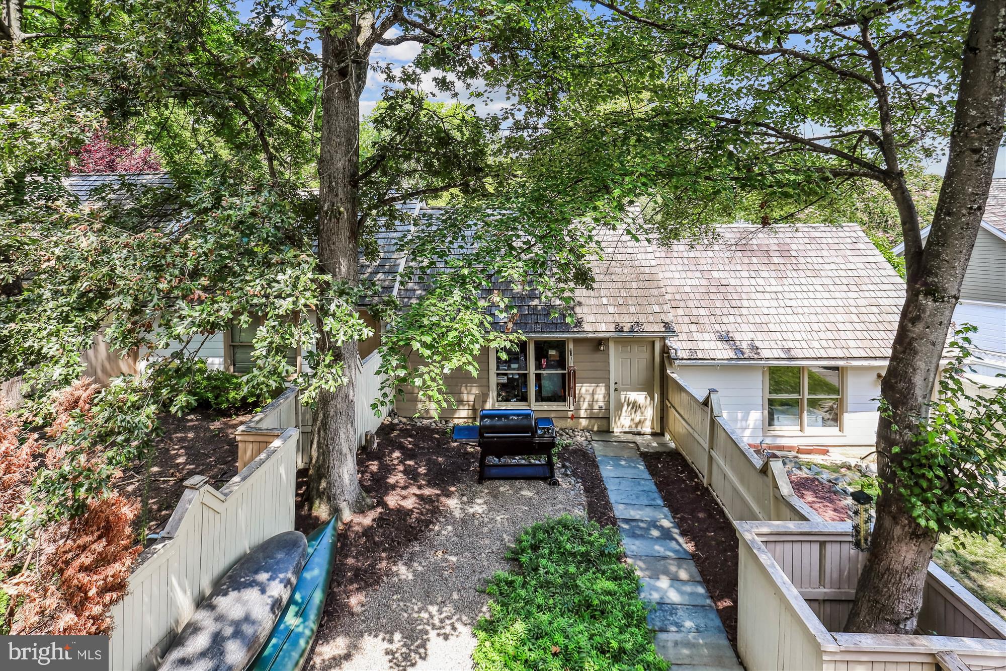 713 Kent Oaks Way