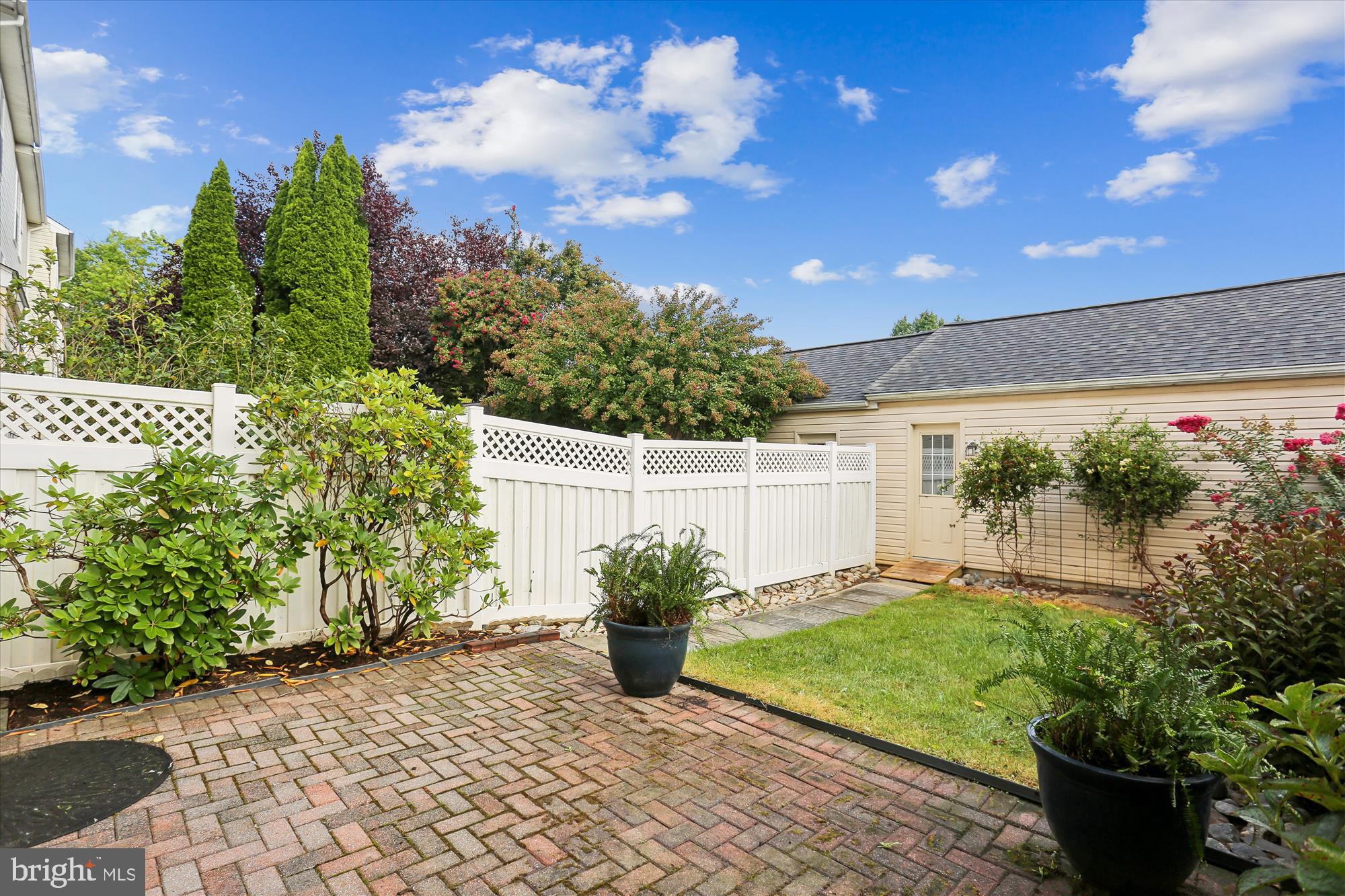 634 GATESTONE STREET