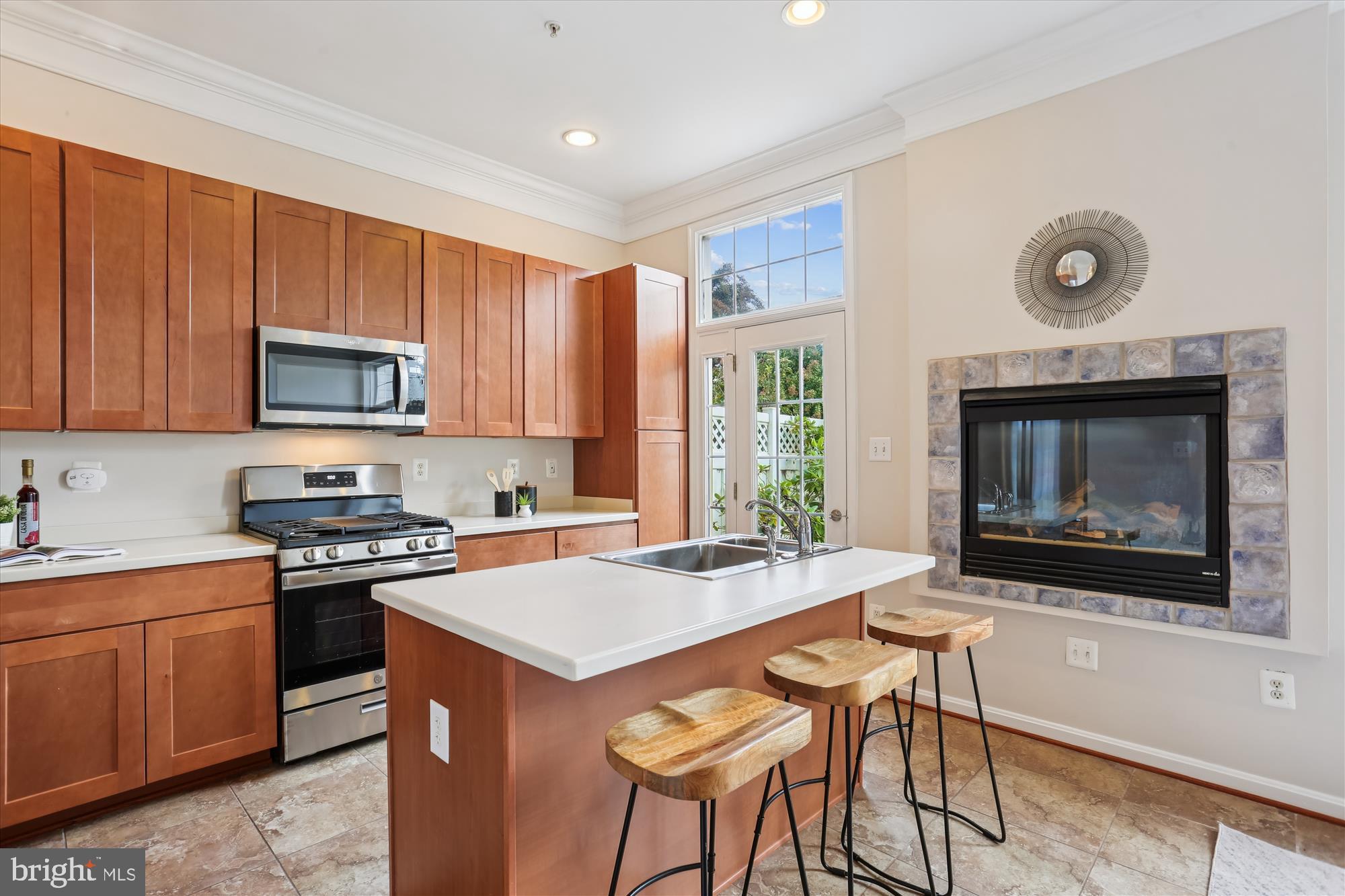 634 GATESTONE STREET