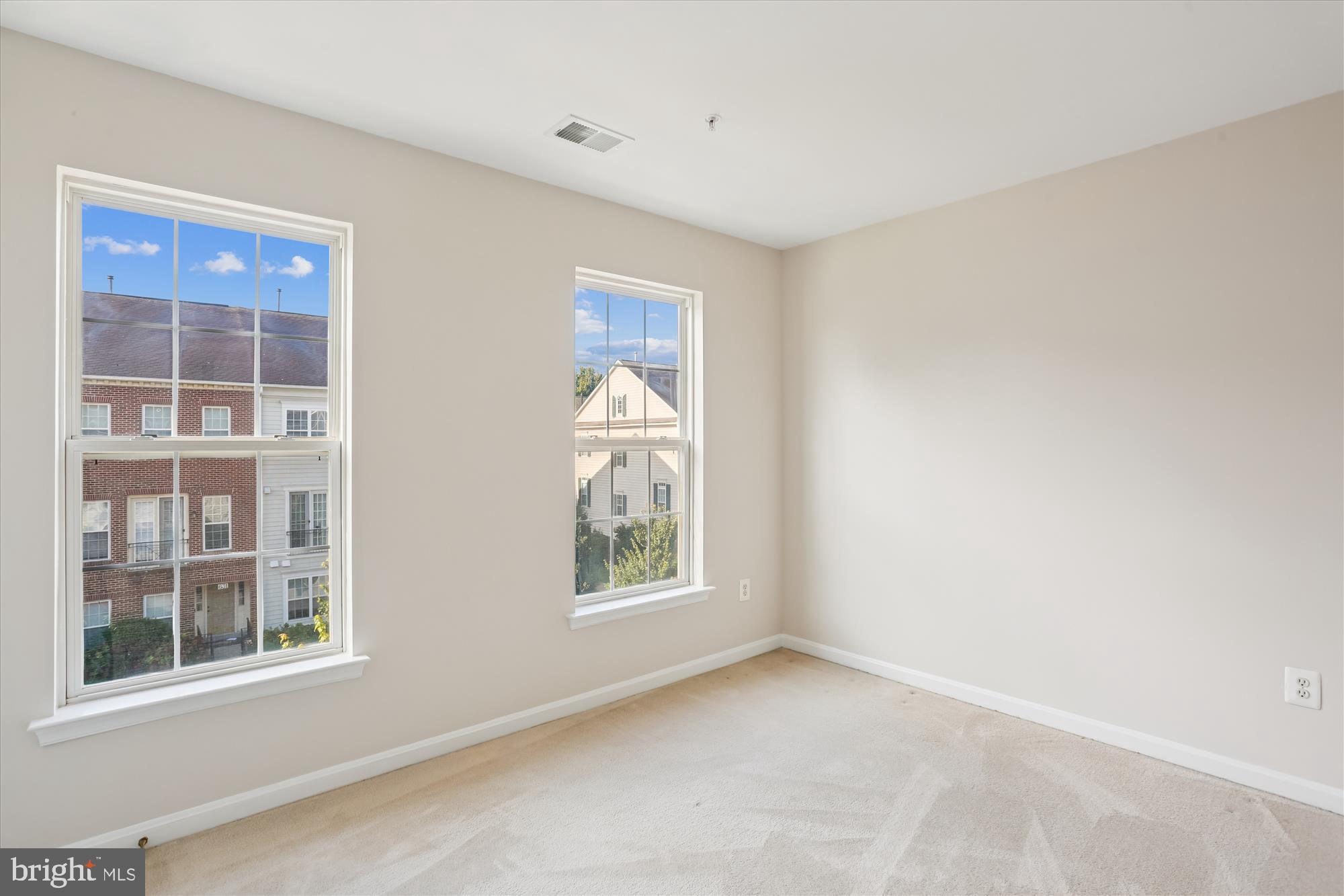 634 GATESTONE STREET
