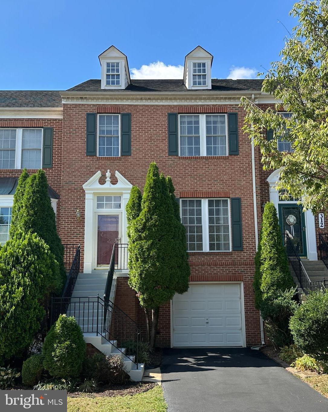 314 HIGHLAND RIDGE AVENUE