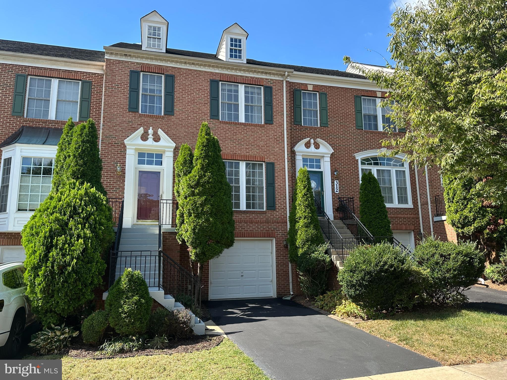 314 HIGHLAND RIDGE AVENUE