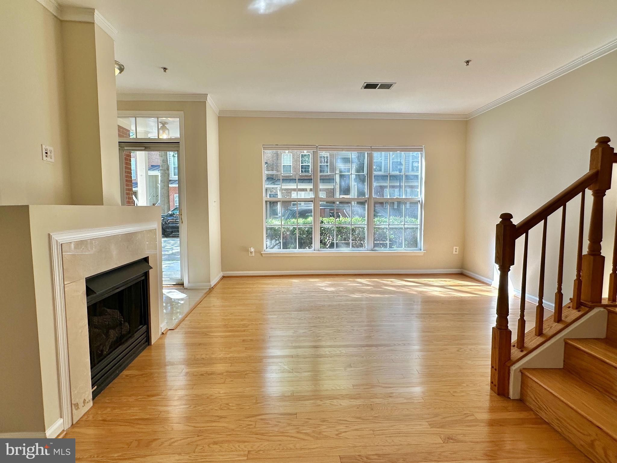 642 MAIN STREET A 642A