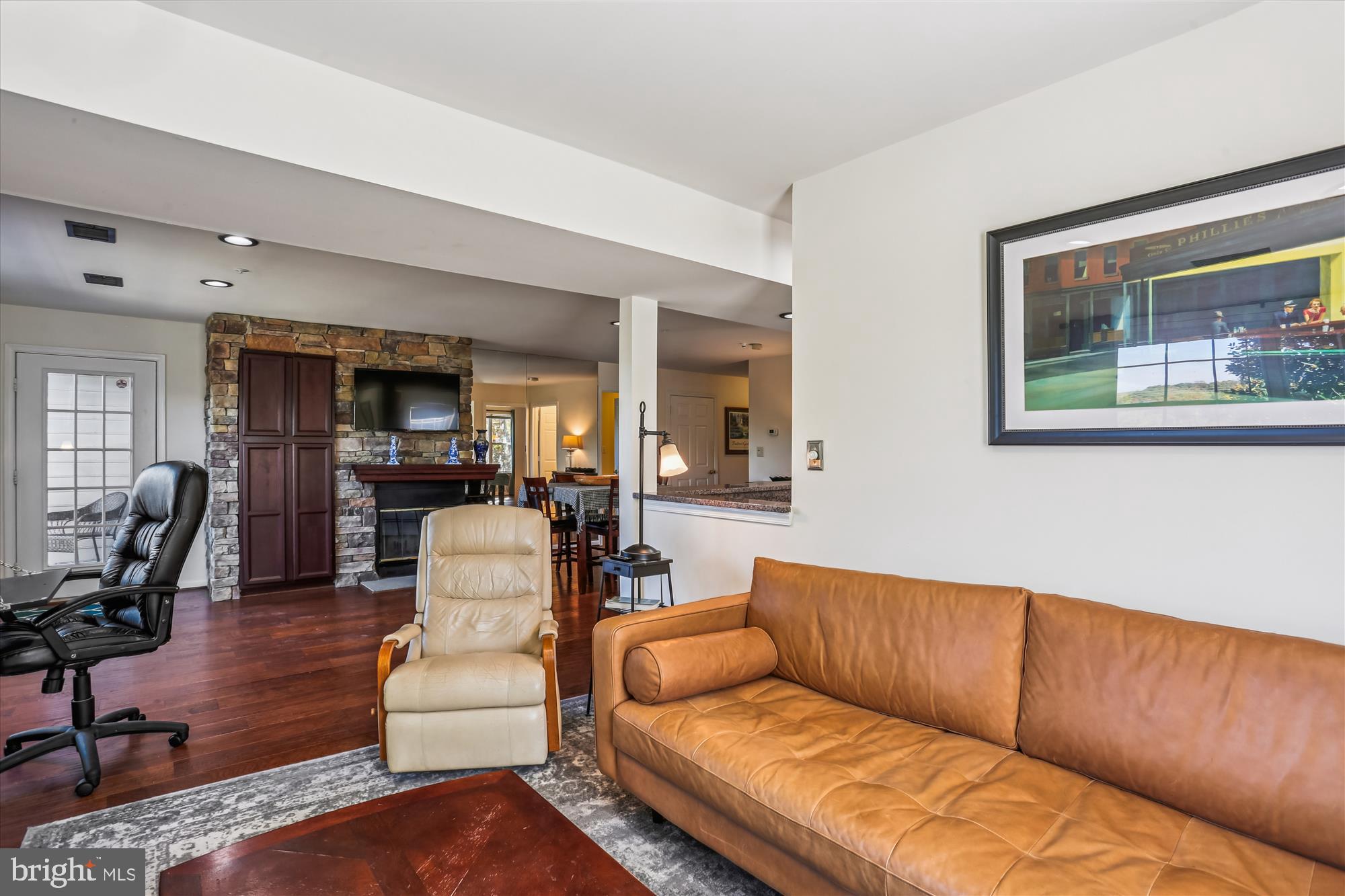 302 RIDGEPOINT PLACE 16