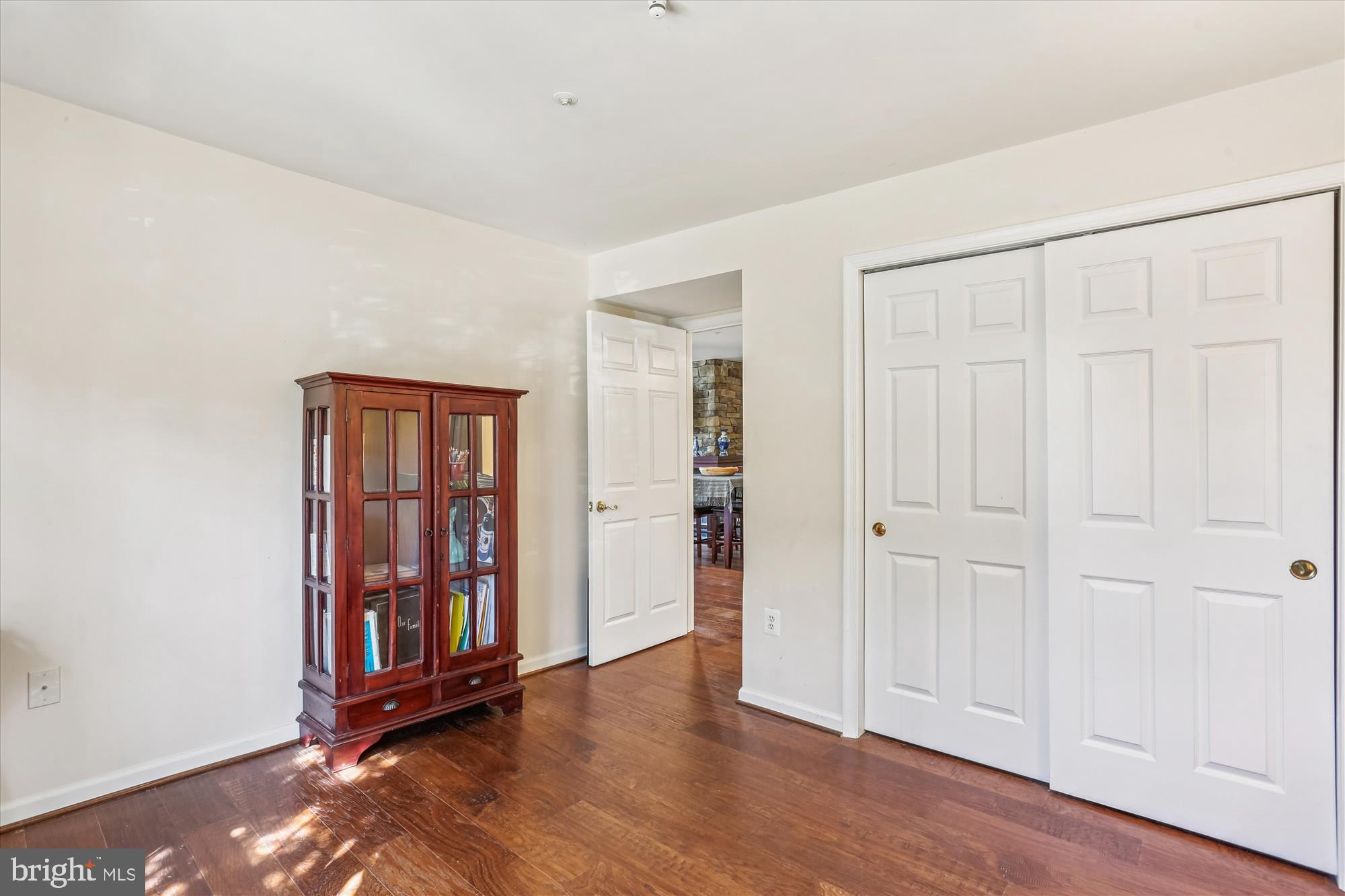 302 RIDGEPOINT PLACE 16