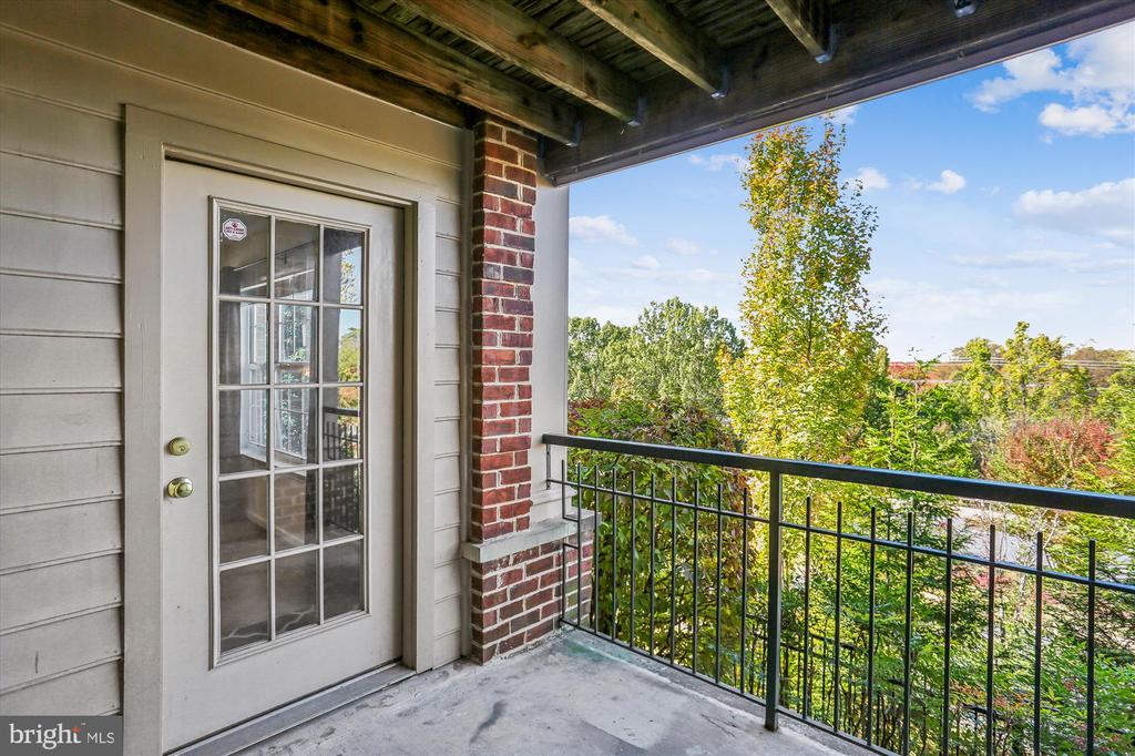 302 RIDGEPOINT PLACE 16