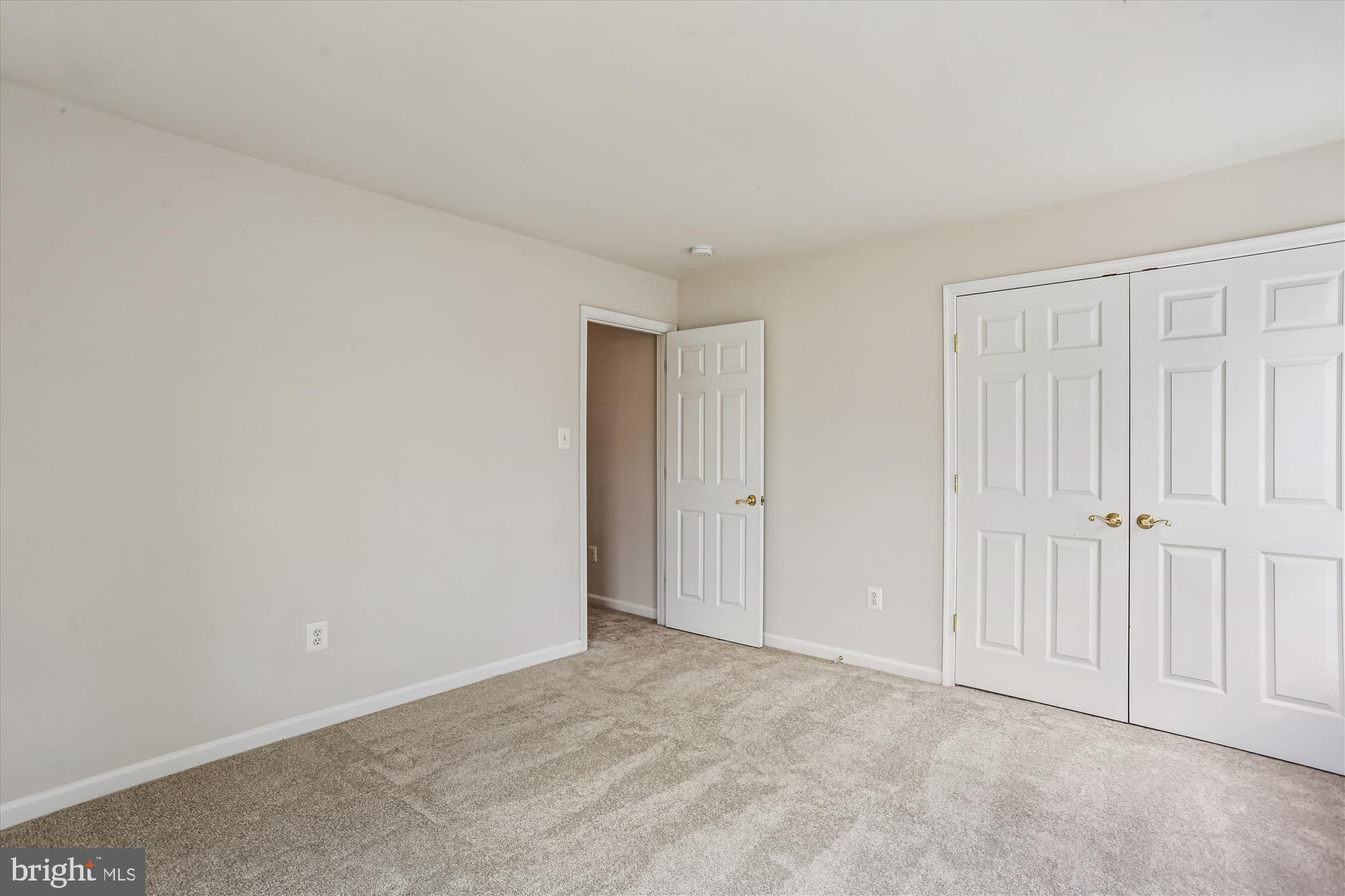 664 LAKE VARUNA MEWS