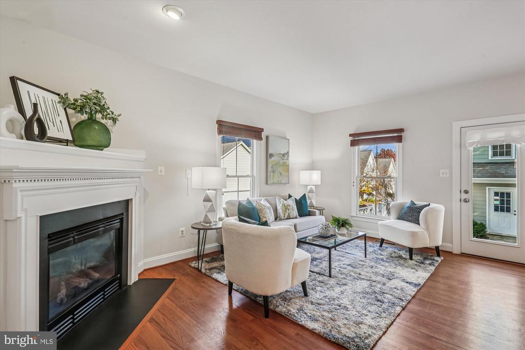664 LAKE VARUNA MEWS