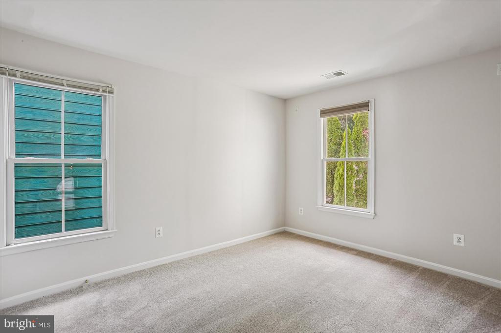 664 LAKE VARUNA MEWS