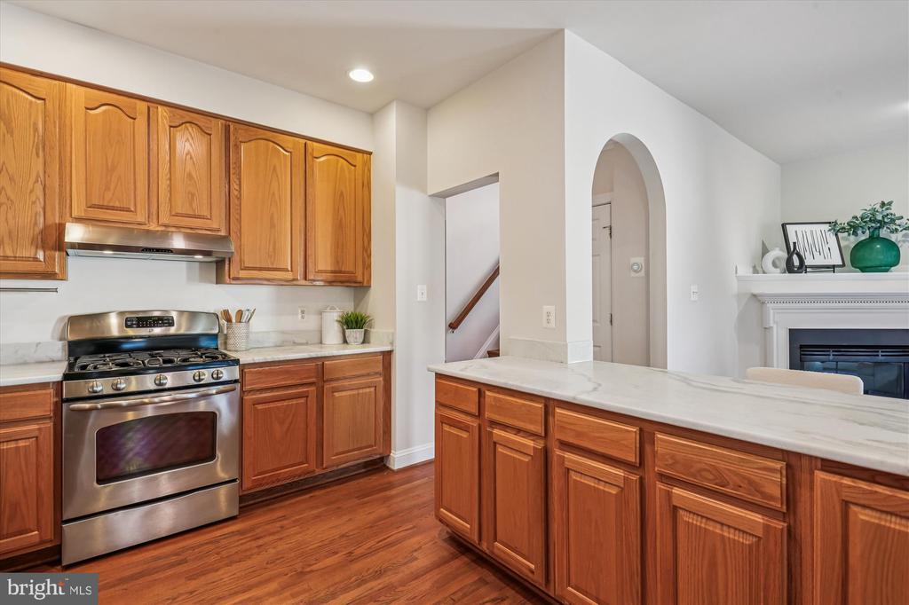 664 LAKE VARUNA MEWS