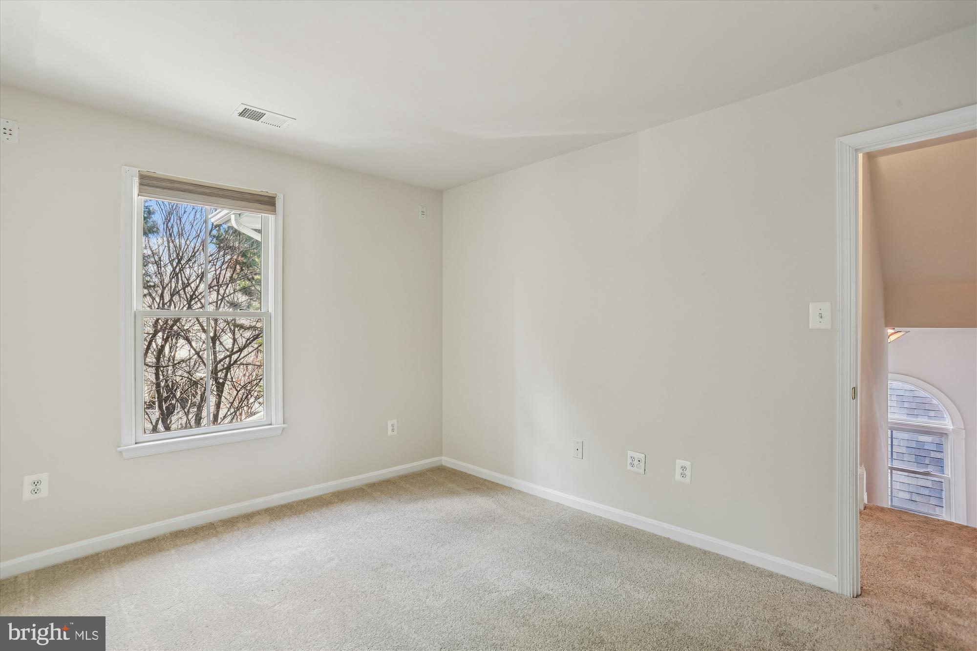 664 LAKE VARUNA MEWS