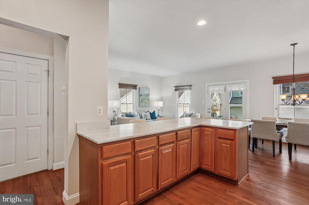664 LAKE VARUNA MEWS
