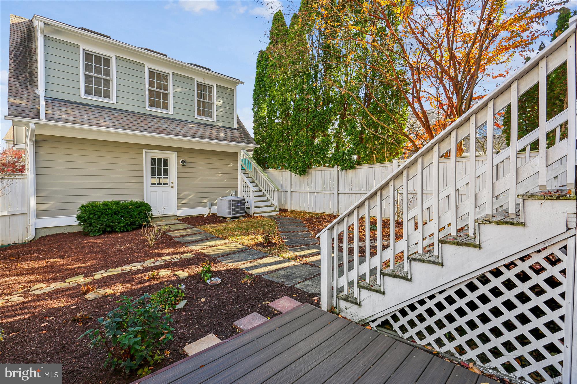 664 LAKE VARUNA MEWS