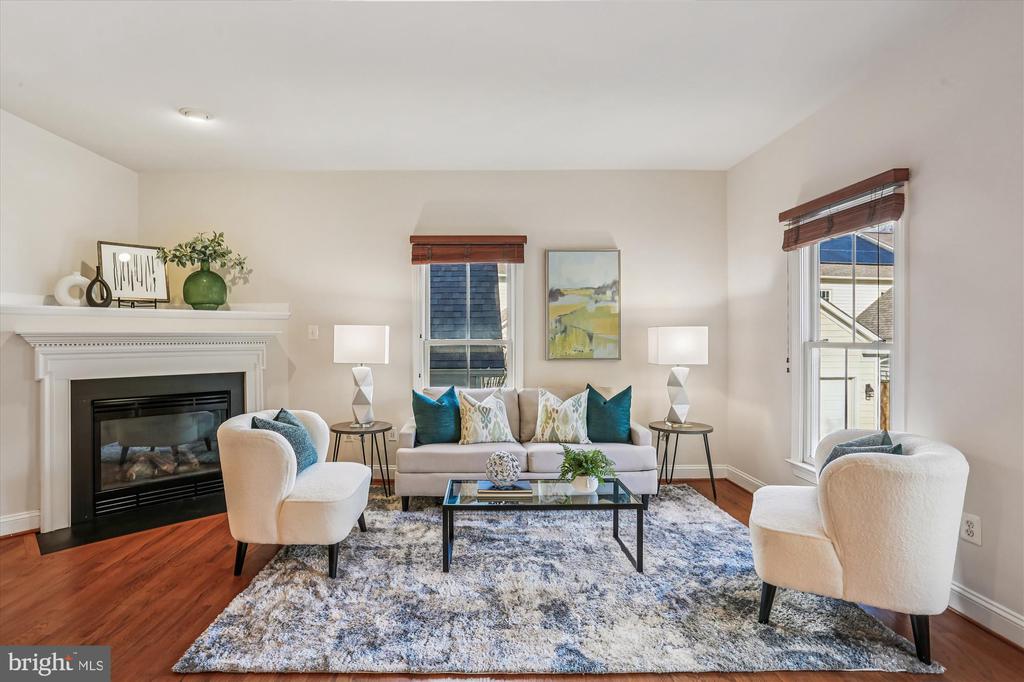 664 LAKE VARUNA MEWS