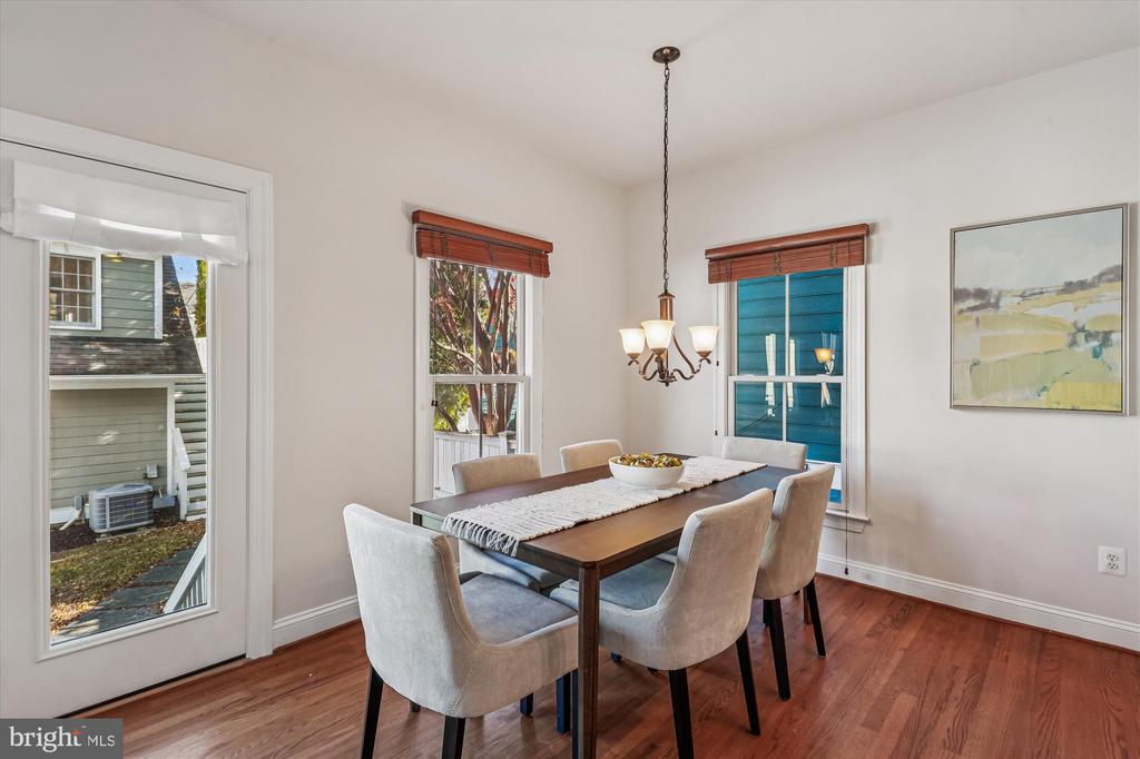 664 LAKE VARUNA MEWS