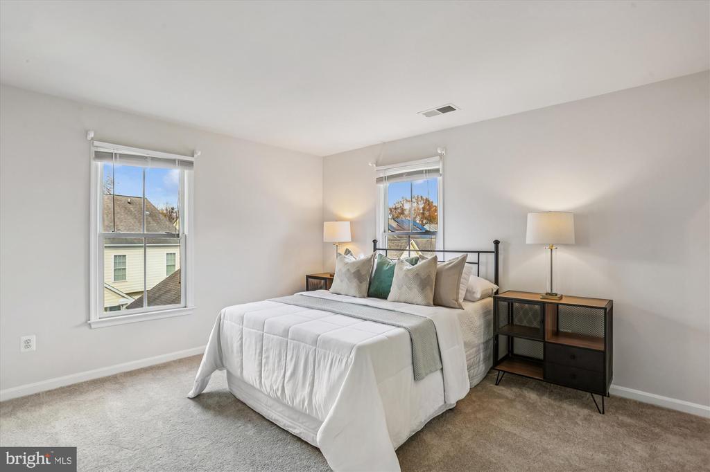 664 LAKE VARUNA MEWS