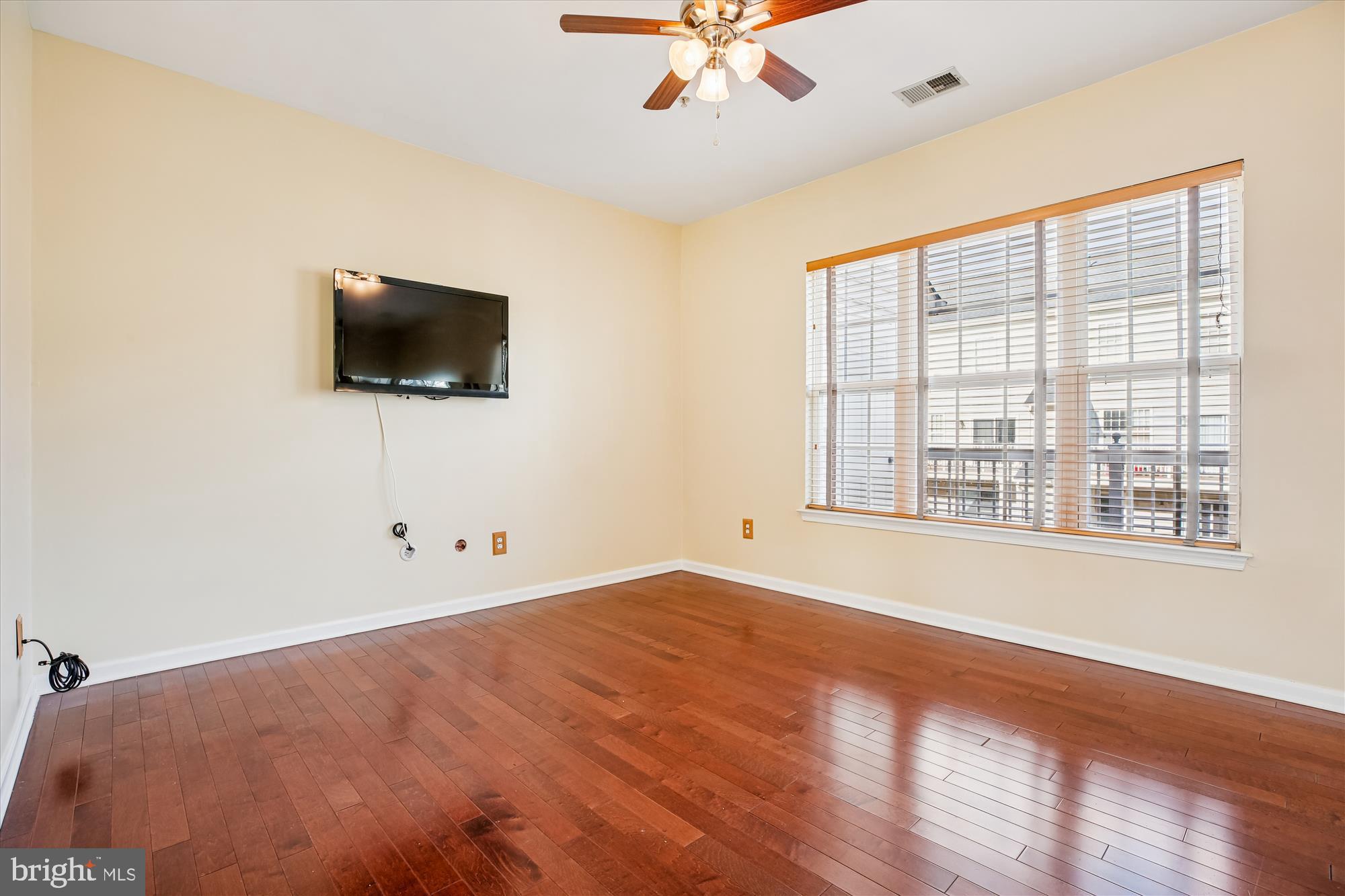 301 CROSS GREEN STREET B 301-B