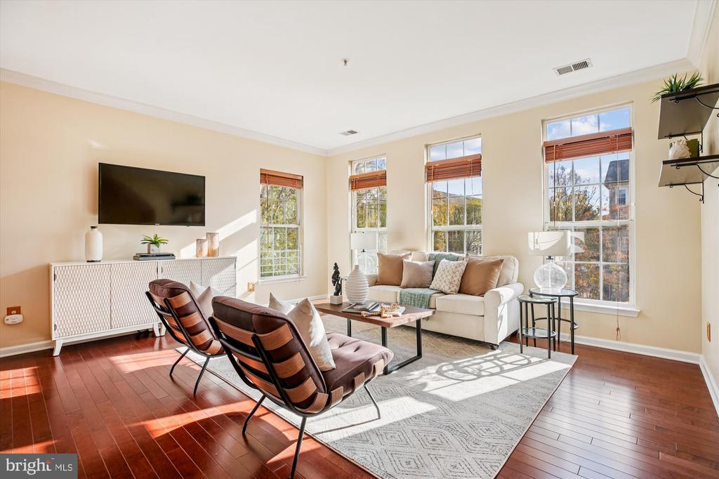 301 CROSS GREEN STREET B 301-B
