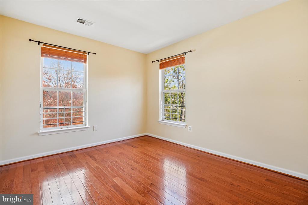 301 CROSS GREEN STREET B 301-B