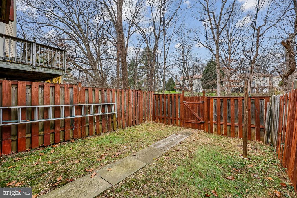 11617 PLEASANT MEADOW DRIVE