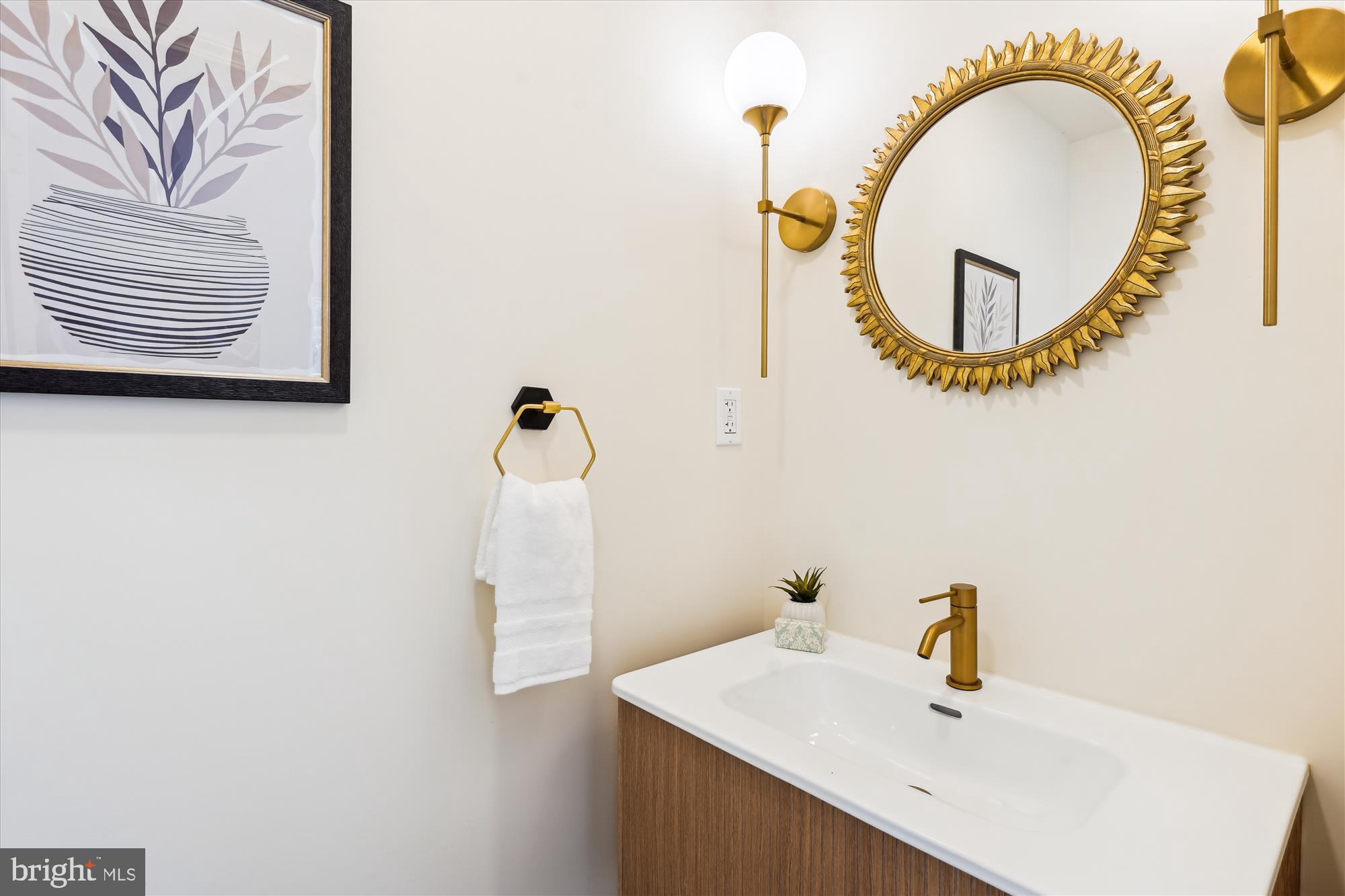 604 HIGHLAND RIDGE AVENUE 100