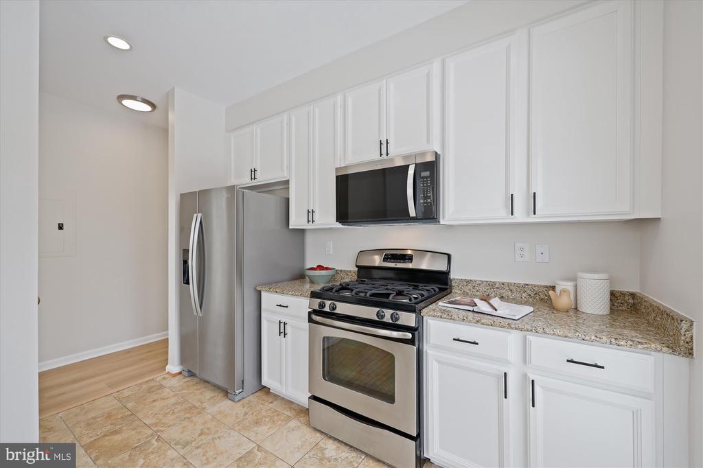 106 BOOTH STREET 34