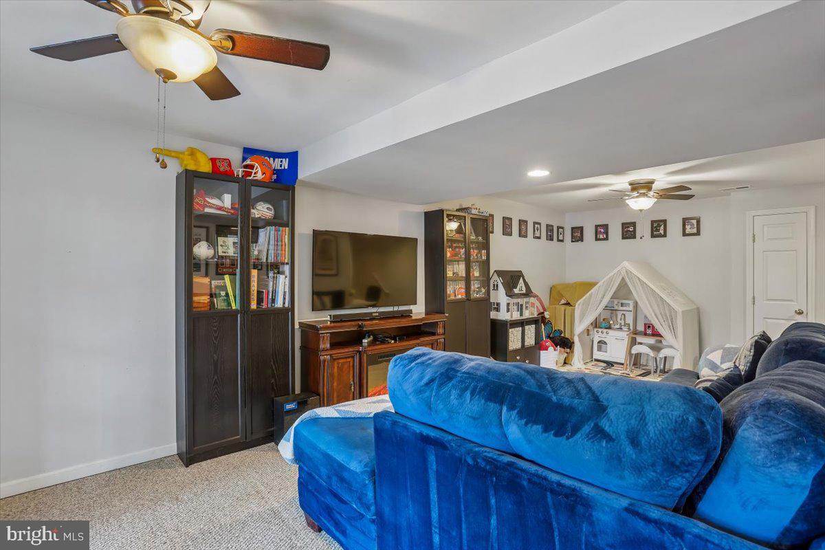 9201 BROADWATER DRIVE