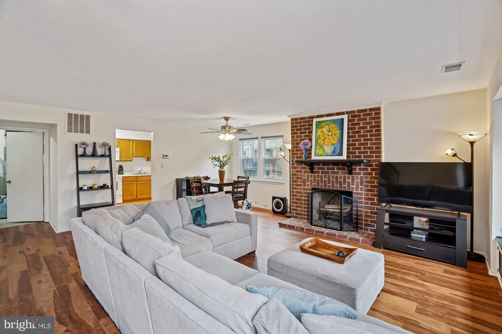 13115 MUSICMASTER DRIVE 90