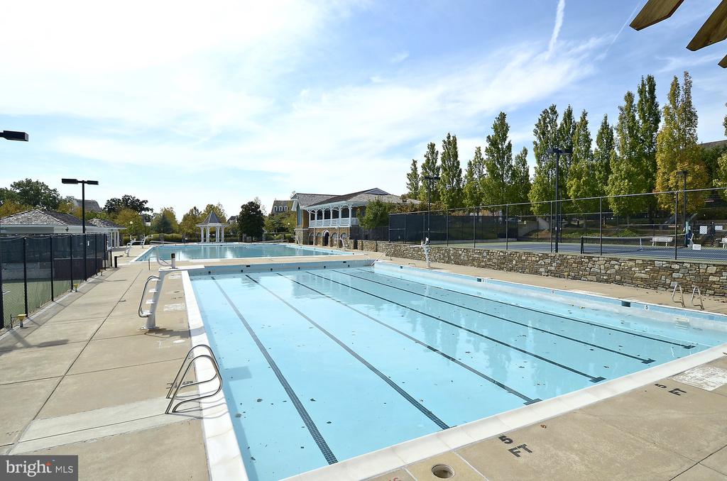 150 CHEVY CHASE STREET 205