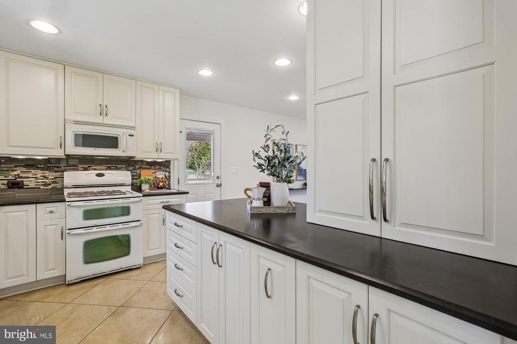 738 TIFFANY COURT