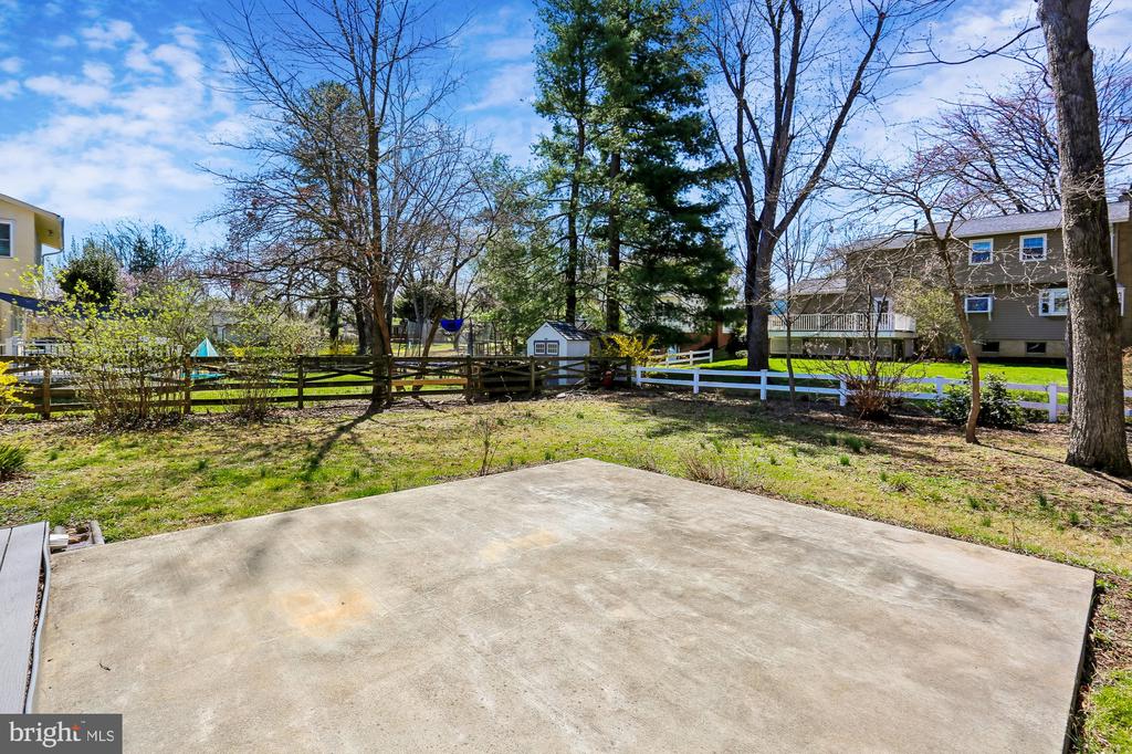738 TIFFANY COURT