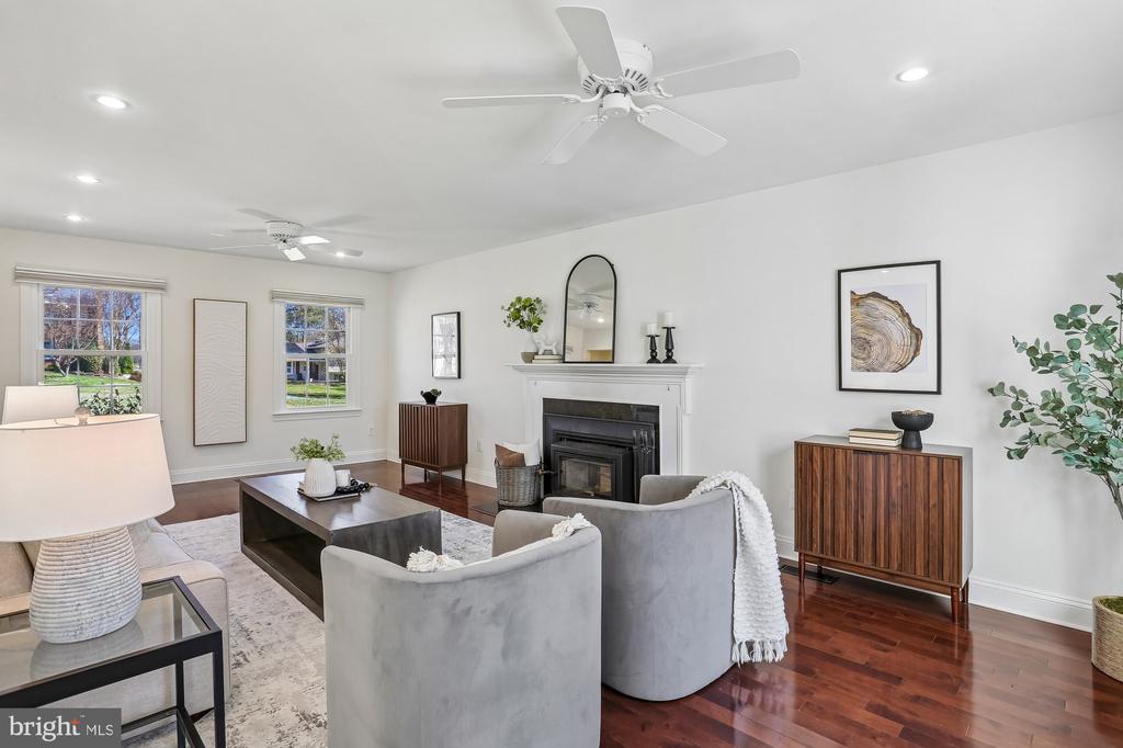 738 TIFFANY COURT
