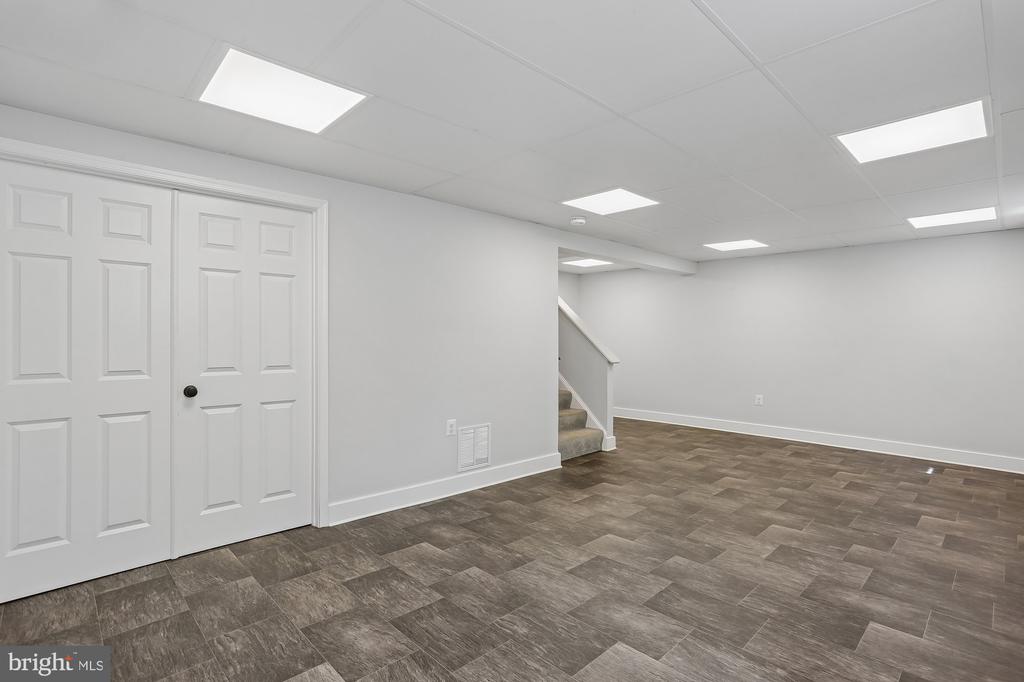 738 TIFFANY COURT
