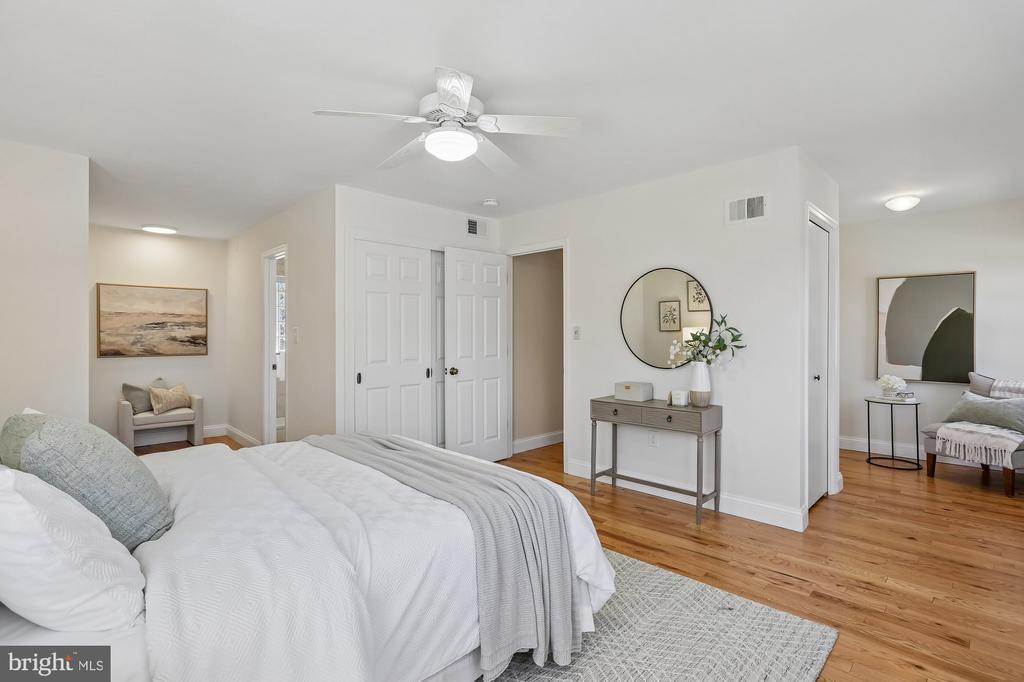 738 TIFFANY COURT