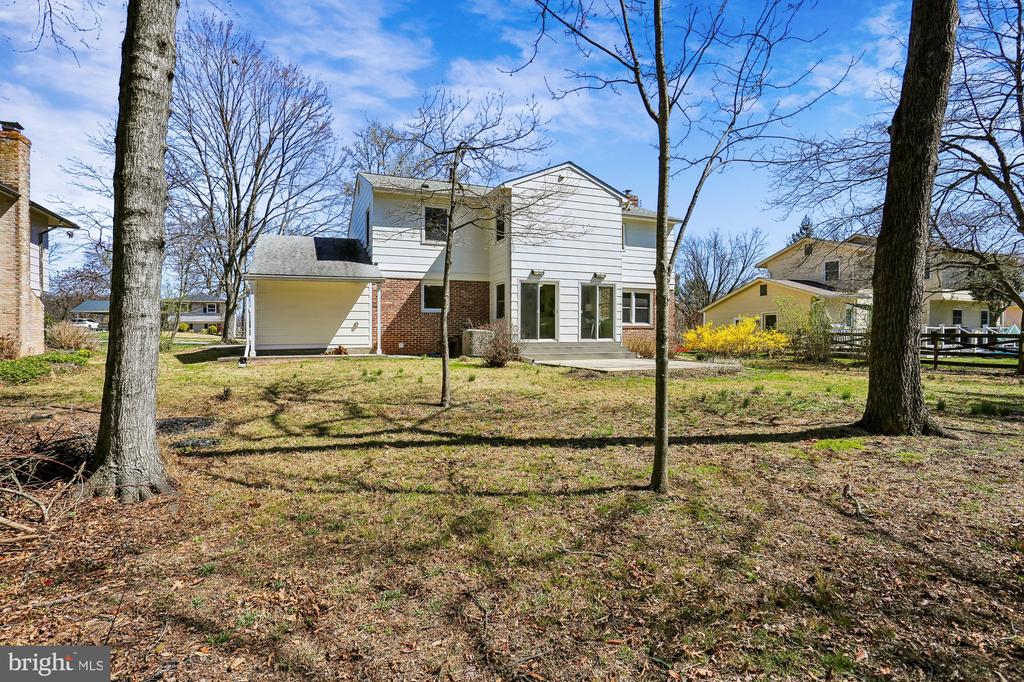 738 TIFFANY COURT