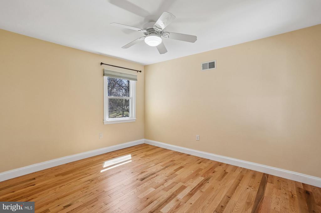 738 TIFFANY COURT
