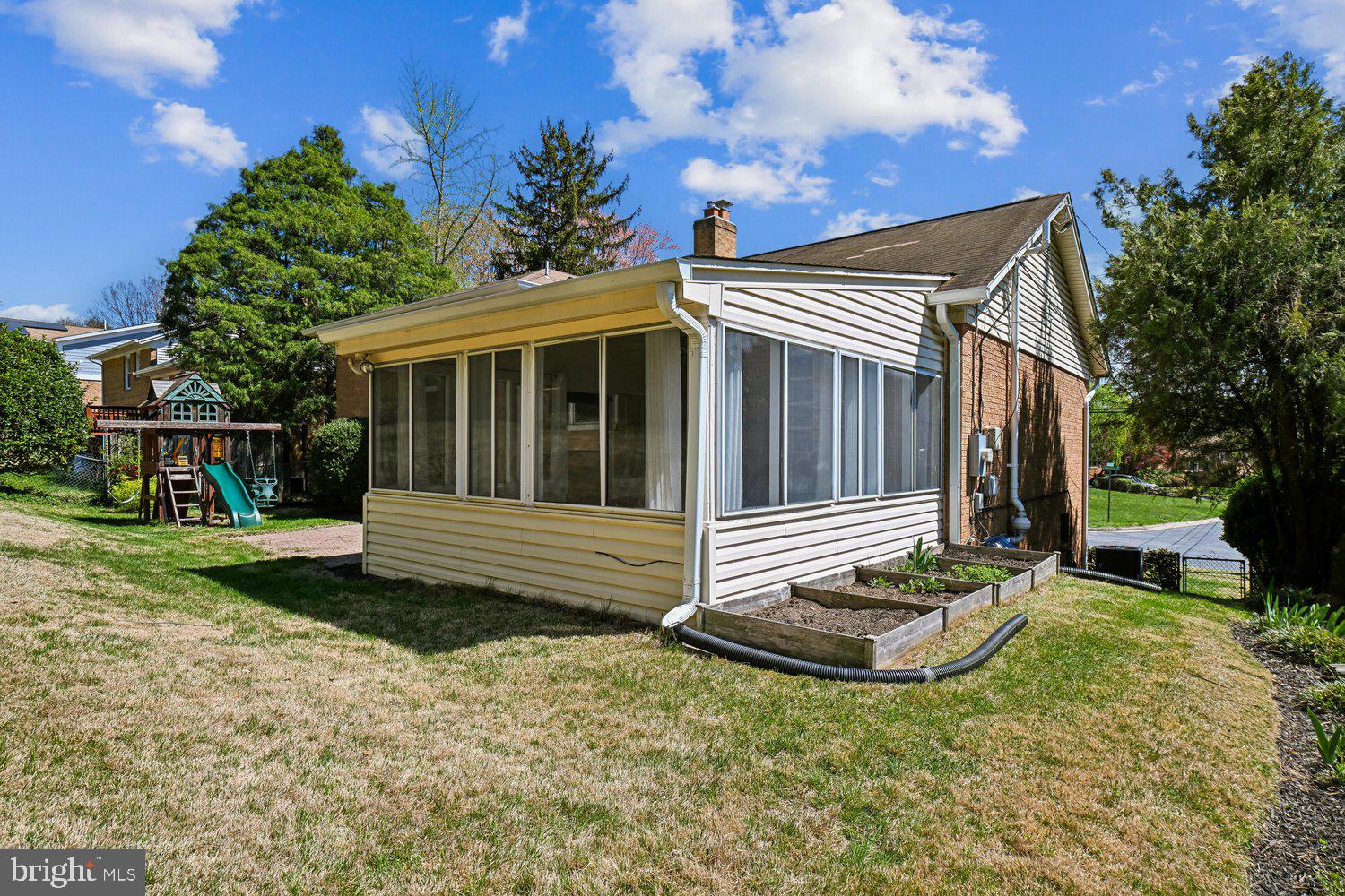 10706 STONEYHILL DRIVE