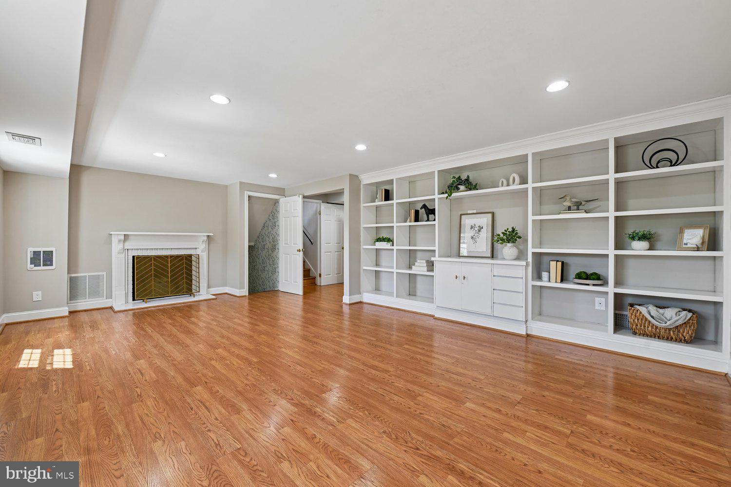 10706 STONEYHILL DRIVE