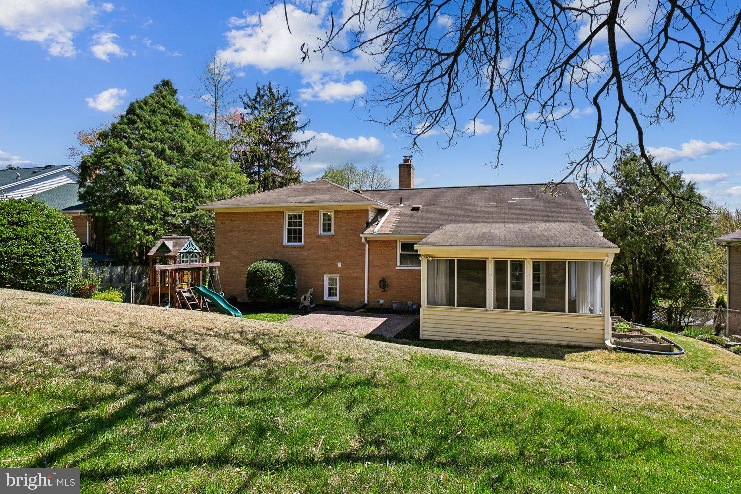 10706 STONEYHILL DRIVE