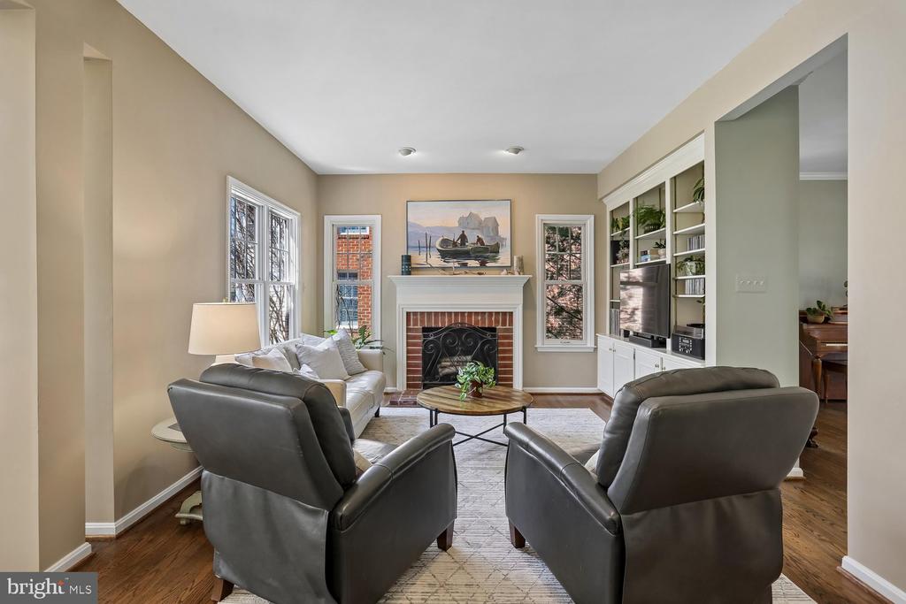 306 BECKWITH STREET